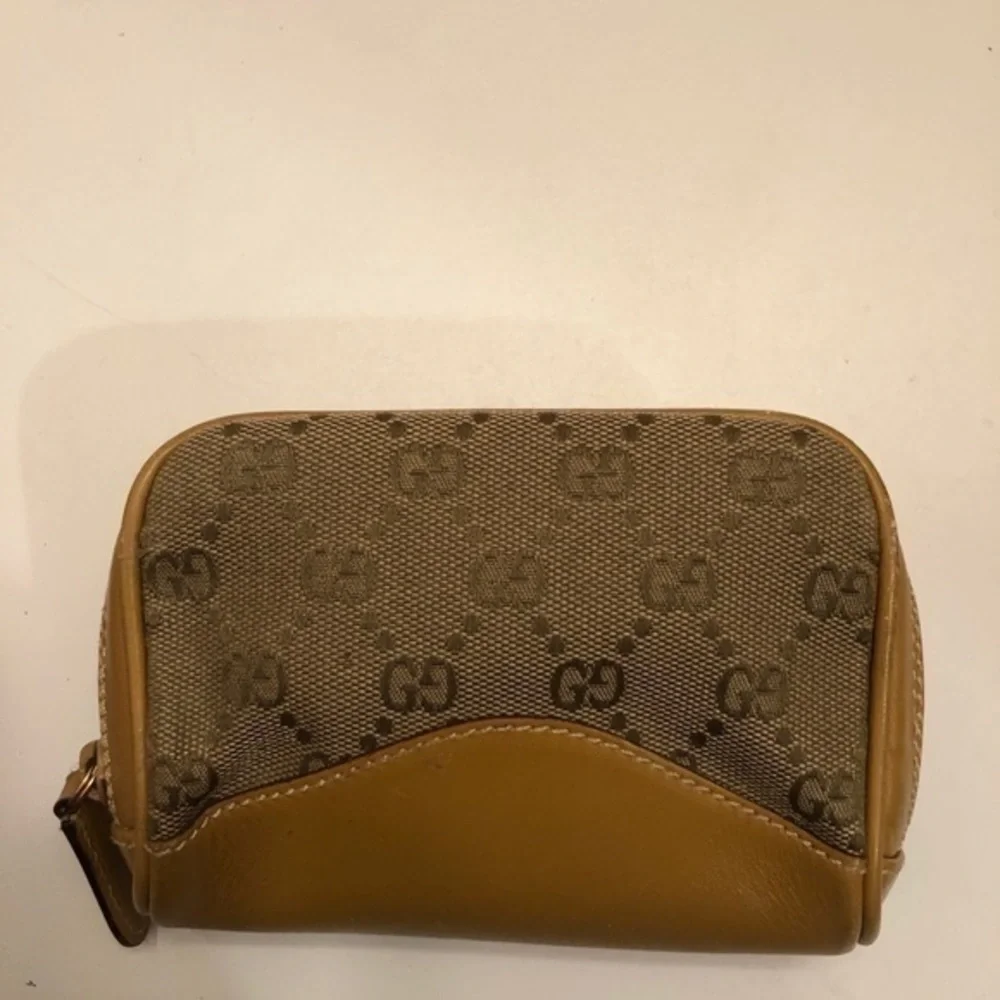 Gucci gg monogram cosmetic bag case